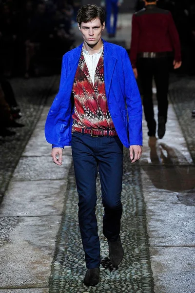 Look 20